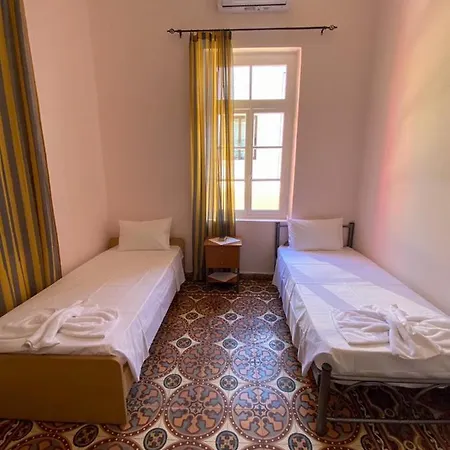 Shared House , Private Rooms With Garden Chania  Exterior photo