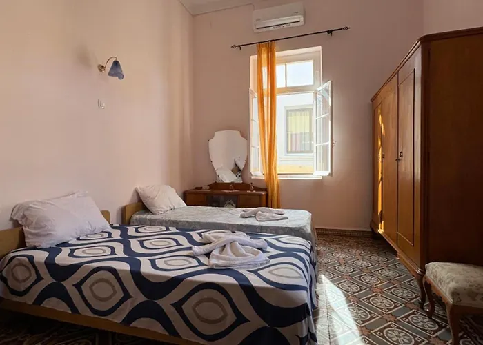Shared House , Private Rooms With Garden