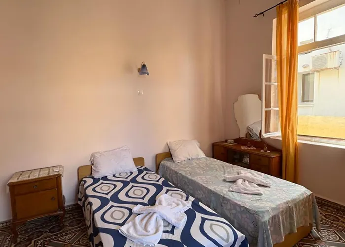 Shared House , Private Rooms With Garden